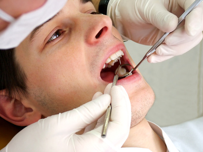 dentist © Sandor Kacso - Fotolia.com