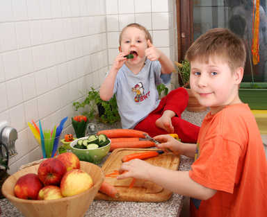 kinder in der Küche © sil007 - Fotolia.com