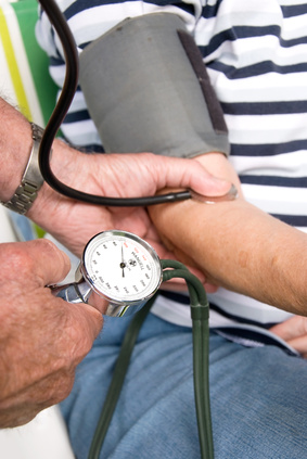 Blutdruck wird gemessen